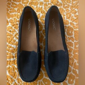 Vionic Black Suede Debbie Loafer Sz 9.5